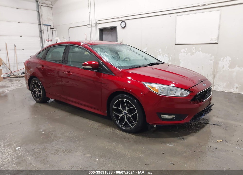 2015 FORD FOCUS SE VIN: 1FADP3F21FL241943