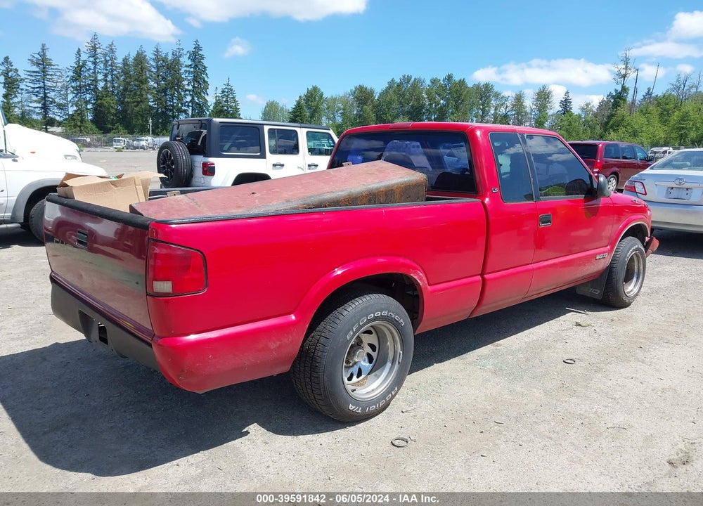 1994 CHEVROLET S TRUCK S10 VIN: 1GCCS19ZXR8136066