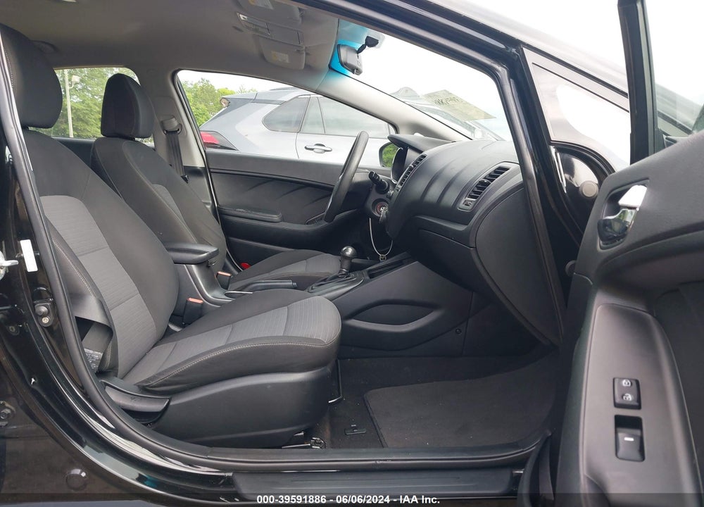 2016 KIA FORTE LX VIN: KNAFX4A63G5582234