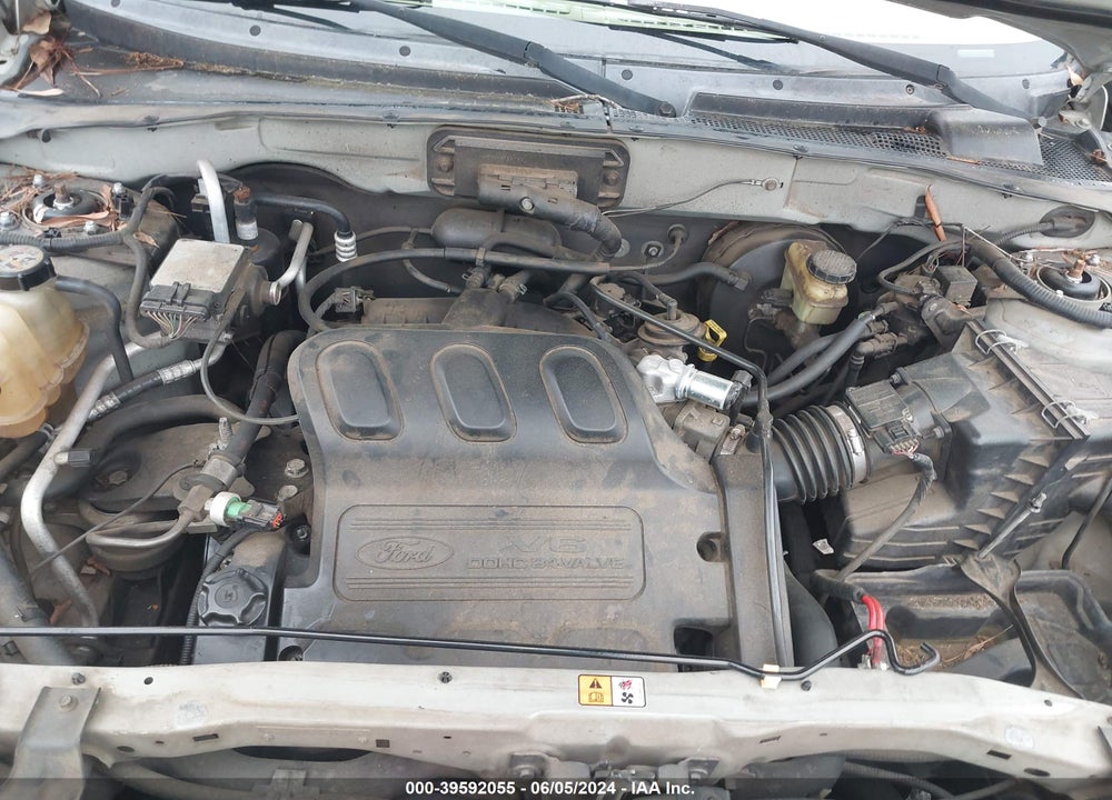 2004 FORD ESCAPE LIMITED VIN: 1FMCU04114KA19134