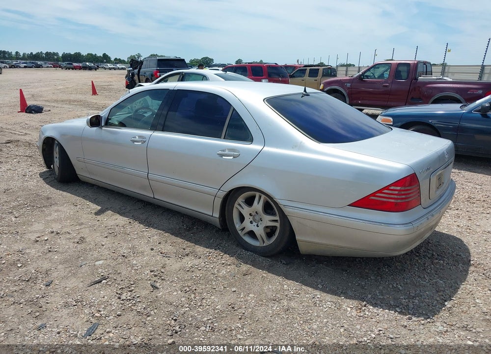2001 MERCEDES-BENZ S 500 VIN: WDBNG75J51A149137