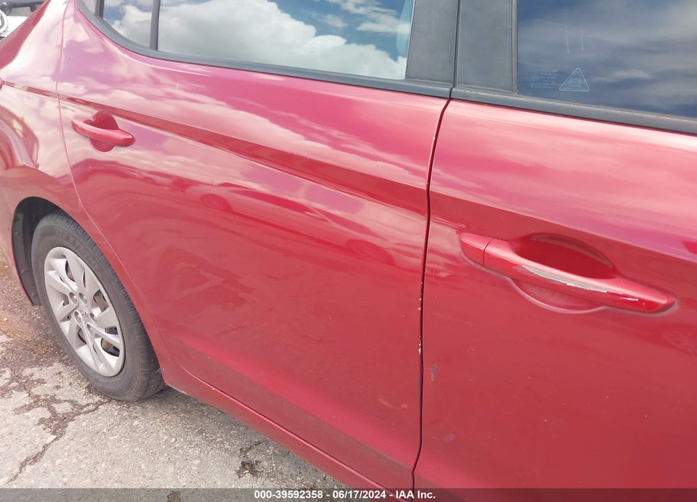 2017 HYUNDAI ELANTRA SE VIN: KMHD74LF3HU331739