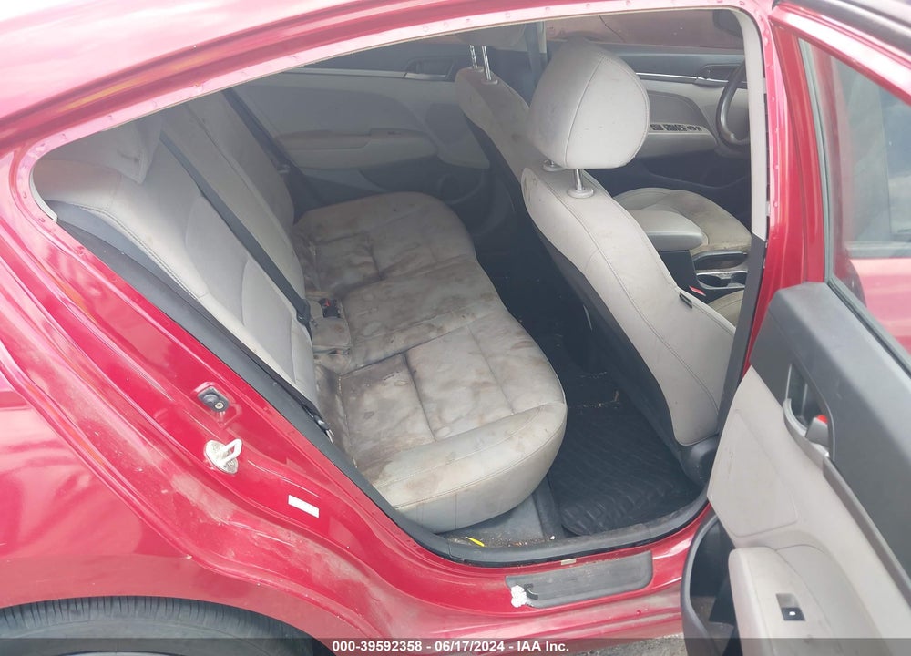 2017 HYUNDAI ELANTRA SE VIN: KMHD74LF3HU331739