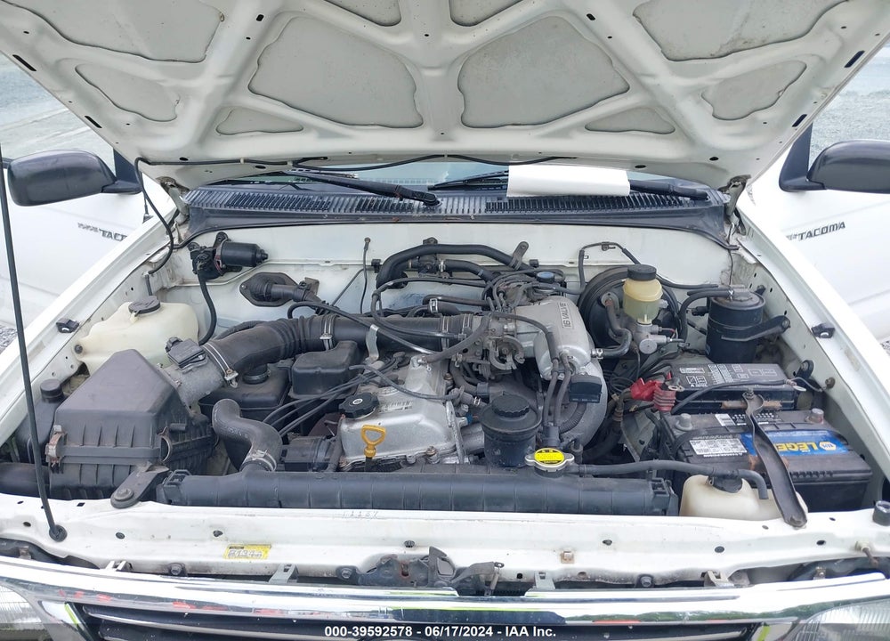 1996 TOYOTA TACOMA XTRACAB VIN: 4TAVL52N7TZ096692