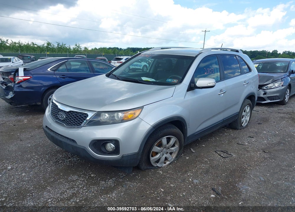 2011 KIA SORENTO LX V6 VIN: 5XYKT4A20BG144491