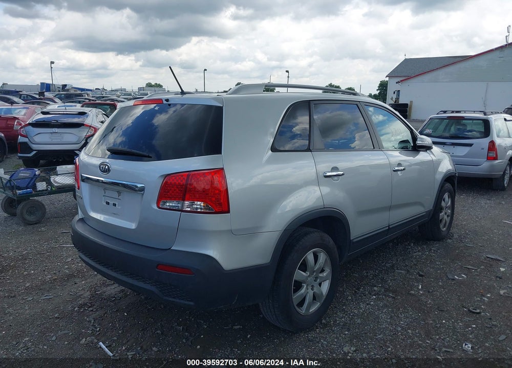 2011 KIA SORENTO LX V6 VIN: 5XYKT4A20BG144491