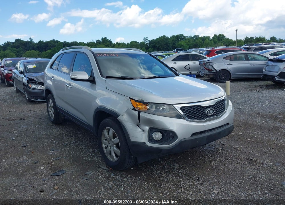 2011 KIA SORENTO LX V6 VIN: 5XYKT4A20BG144491