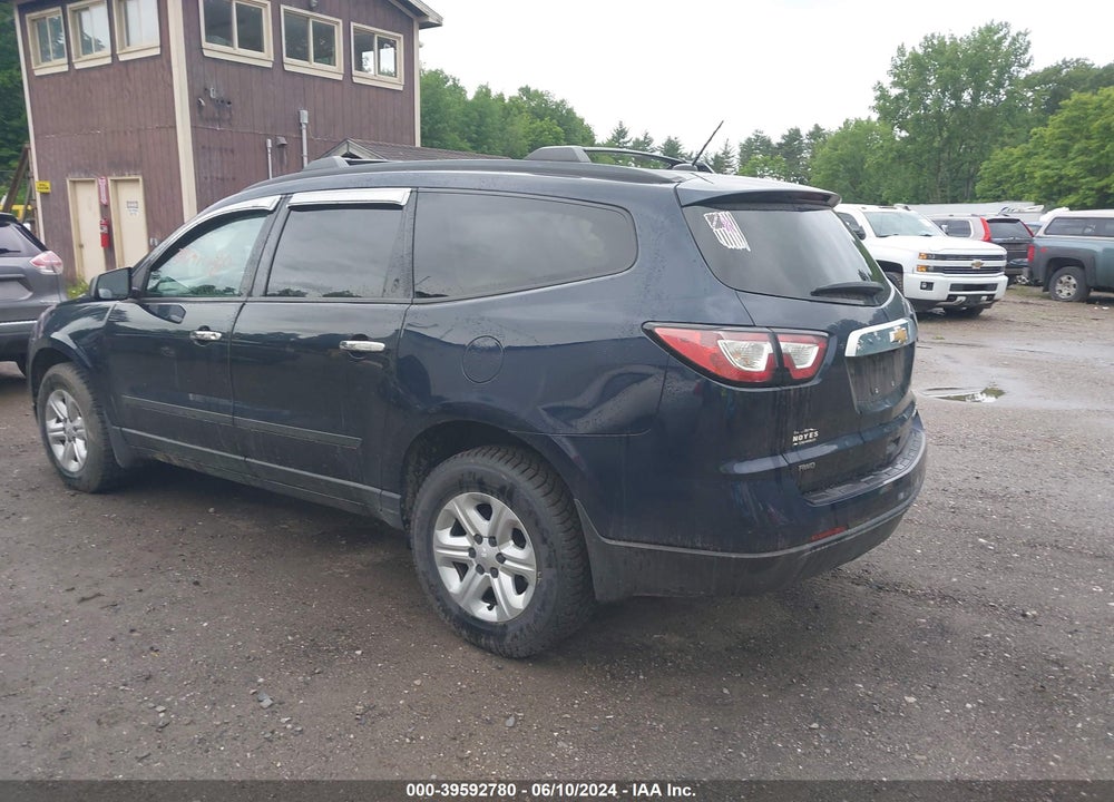 2015 CHEVROLET TRAVERSE LS VIN: 1GNKVFKD0FJ235411
