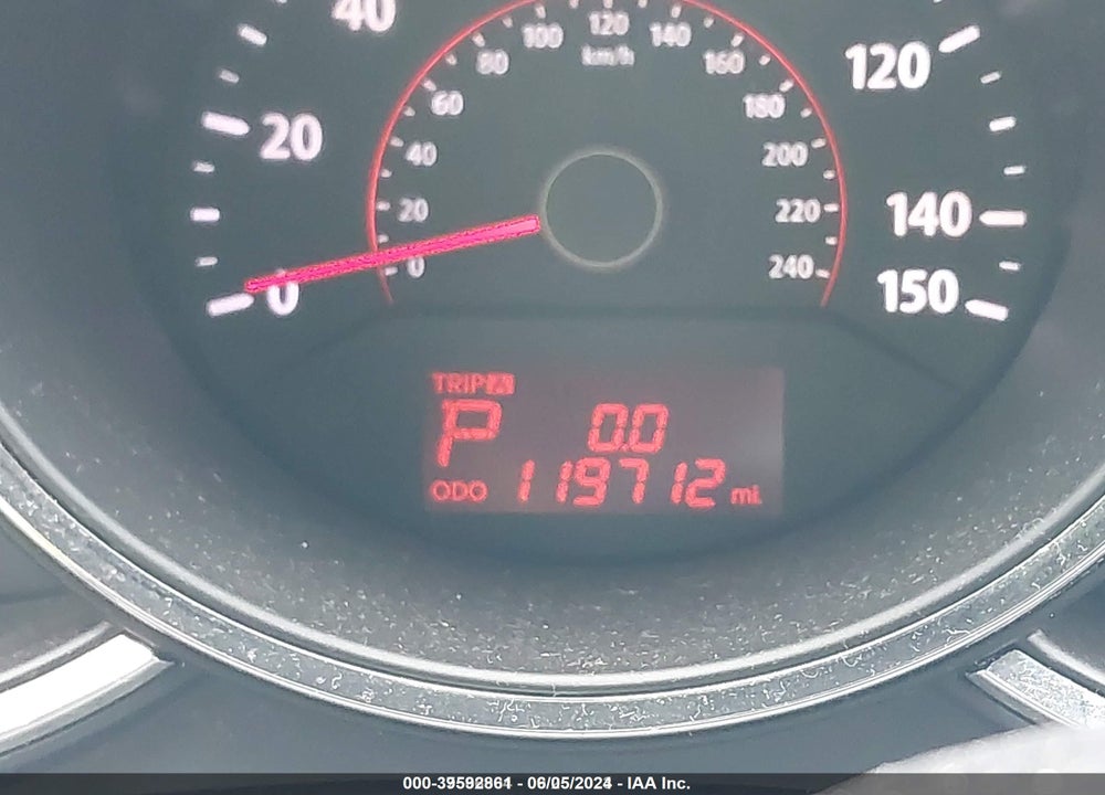2011 KIA SORENTO LX V6 VIN: 5XYKT4A25BG066547