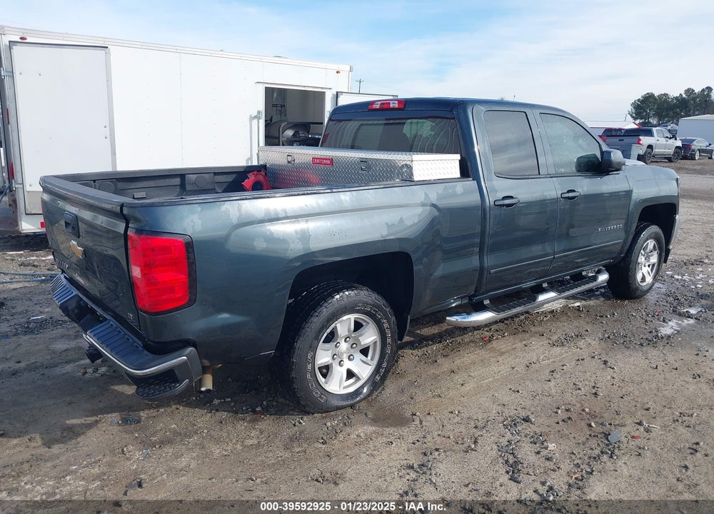 2018 CHEVROLET SILVERADO 1500 1LT VIN: 1GCRCREC8JZ226029