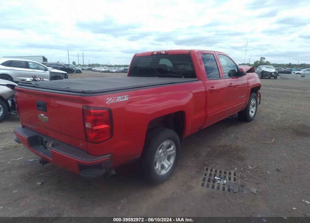 2016 CHEVROLET SILVERADO 1500 2LT VIN: 1GCVKREC0GZ220199