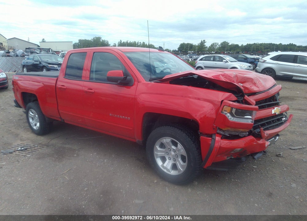 2016 CHEVROLET SILVERADO 1500 2LT VIN: 1GCVKREC0GZ220199
