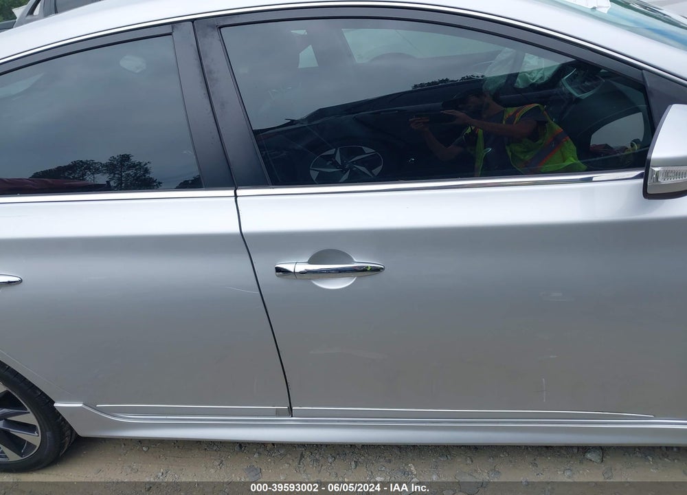 2017 NISSAN SENTRA SR TURBO VIN: 3N1CB7AP0HY232923