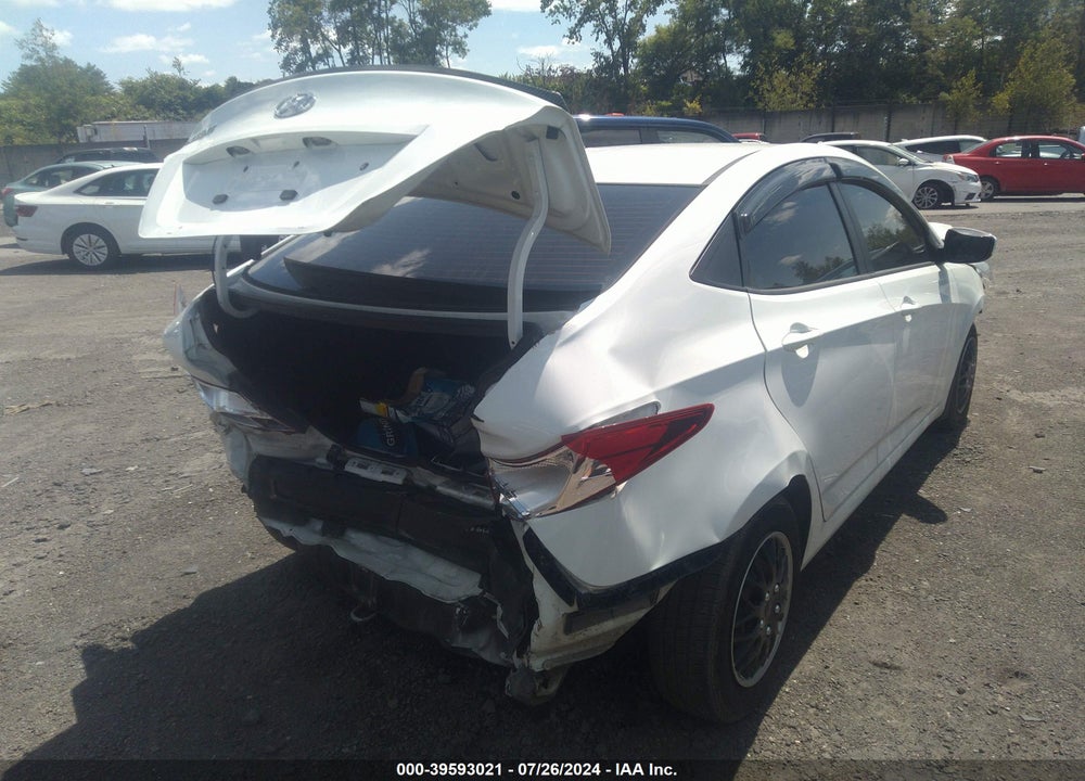 2016 HYUNDAI ACCENT SE VIN: KMHCT4AE2GU017323
