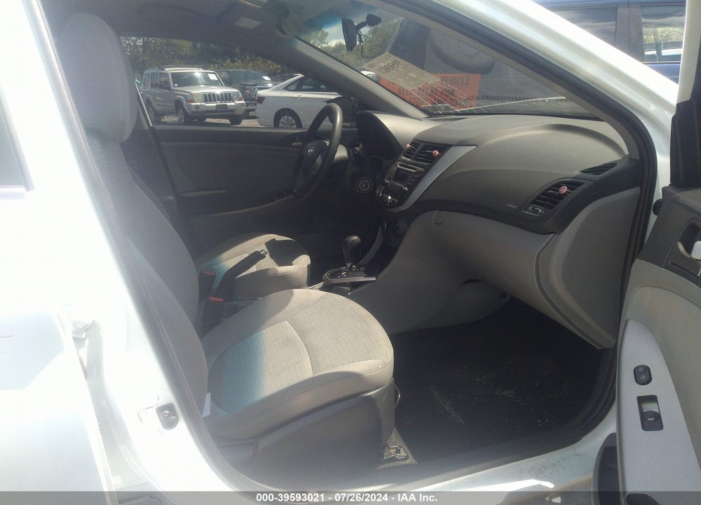 2016 HYUNDAI ACCENT SE VIN: KMHCT4AE2GU017323