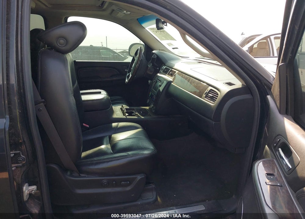 2007 GMC YUKON XL 1500 DENALI VIN: 1GKFK66897J242086