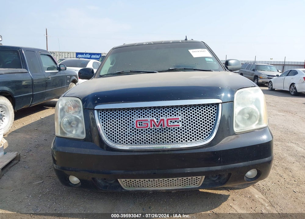 2007 GMC YUKON XL 1500 DENALI VIN: 1GKFK66897J242086