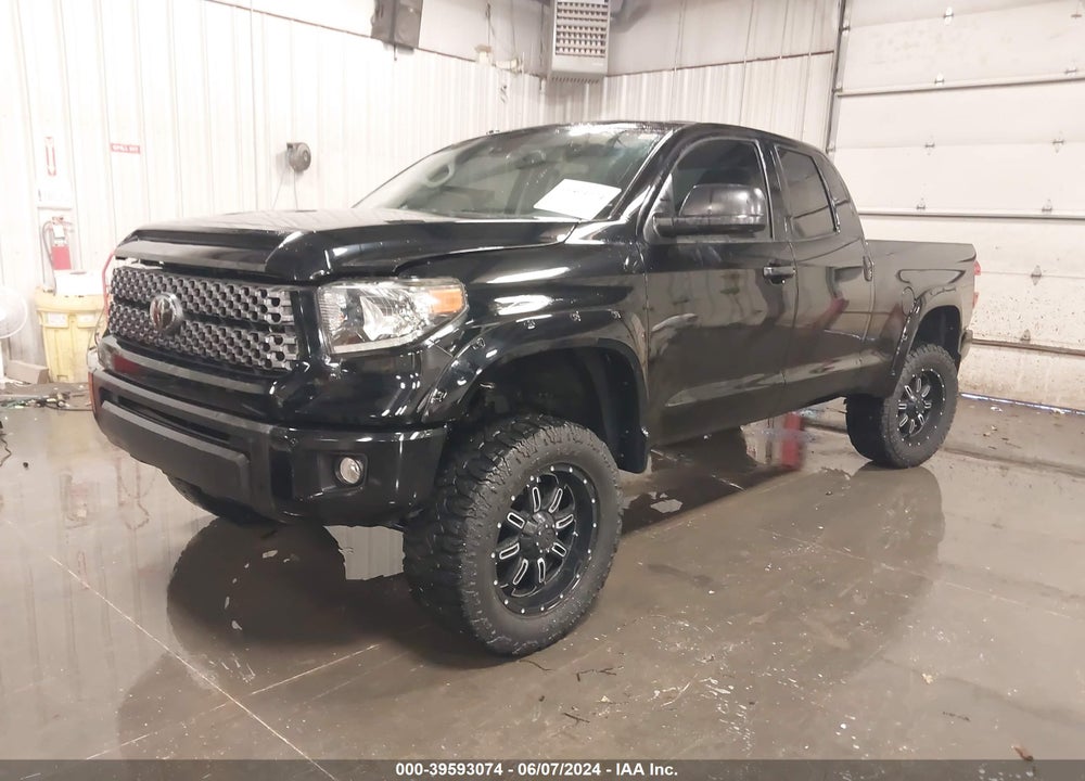 2019 TOYOTA TUNDRA SR5 5.7L V8 VIN: 5TFUW5F19KX795234