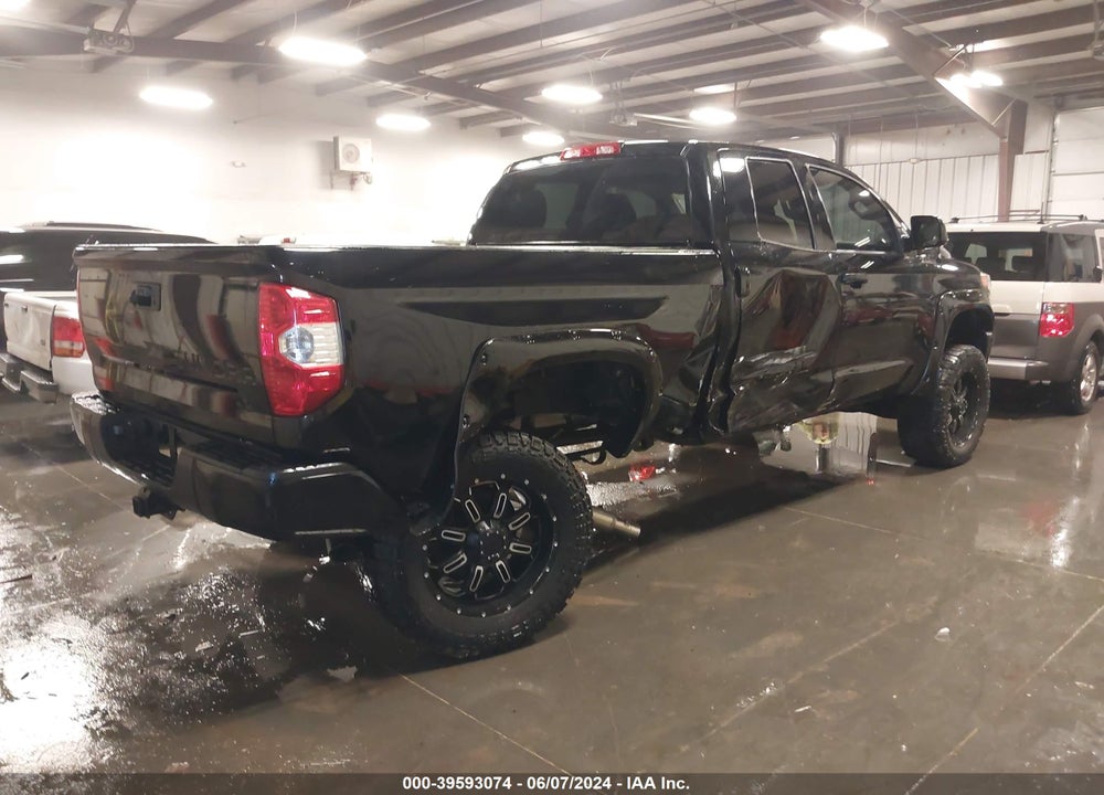 2019 TOYOTA TUNDRA SR5 5.7L V8 VIN: 5TFUW5F19KX795234