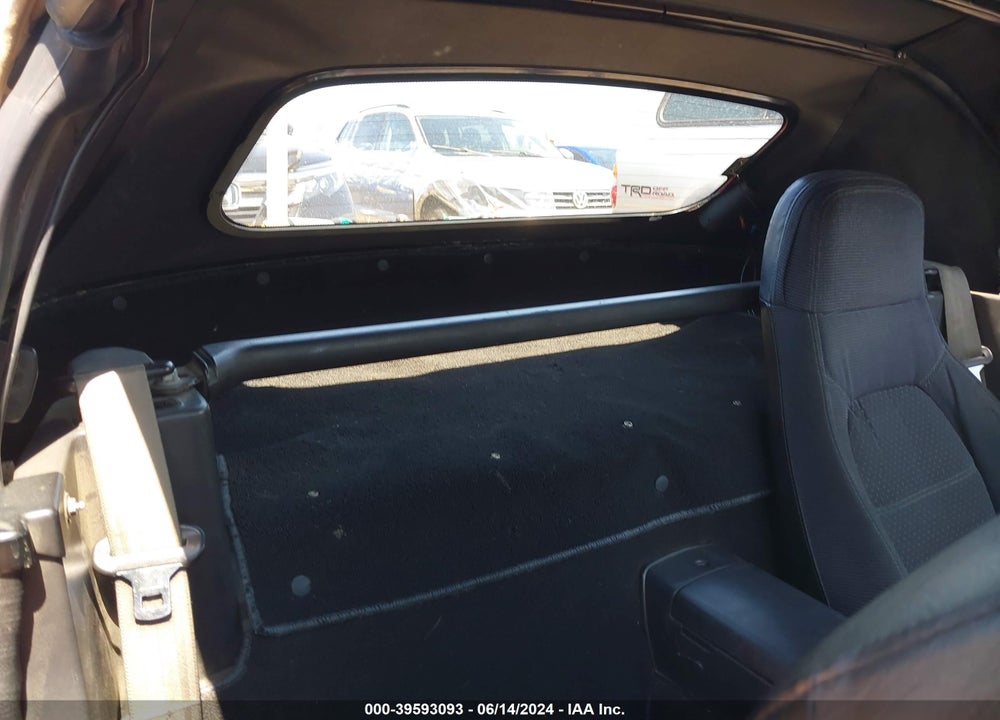 1994 MAZDA MX-5 MIATA VIN: JM1NA353XR0520792
