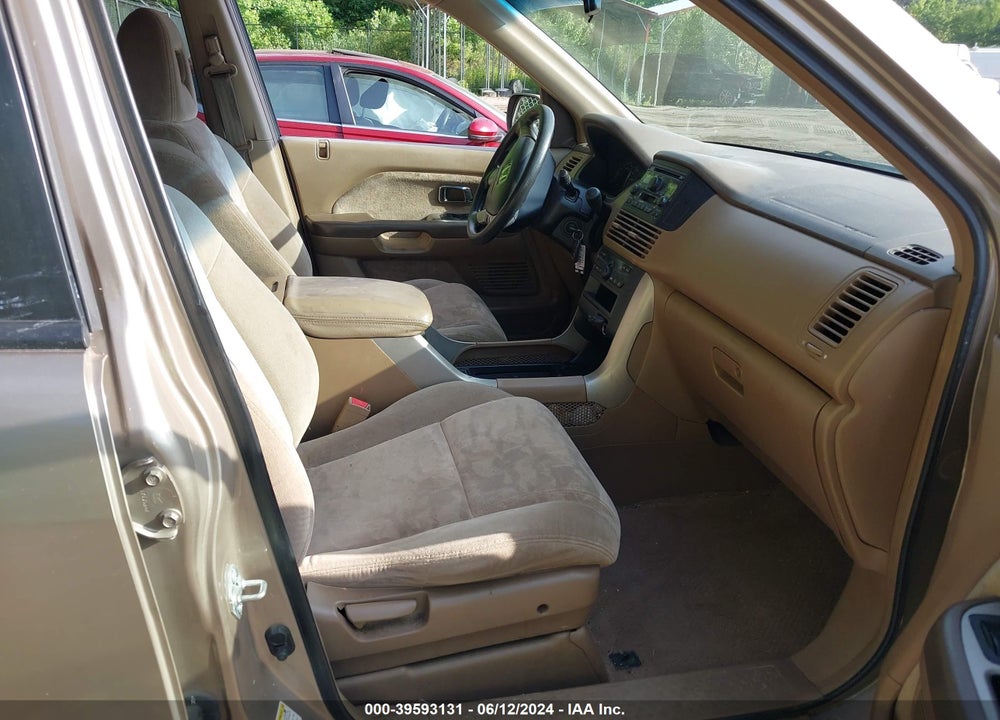 2004 HONDA PILOT EX VIN: 2HKYF18414H612067