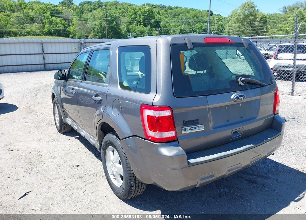 2010 FORD ESCAPE XLS VIN: 1FMCU9C77AKC64185