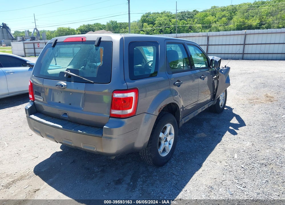 2010 FORD ESCAPE XLS VIN: 1FMCU9C77AKC64185