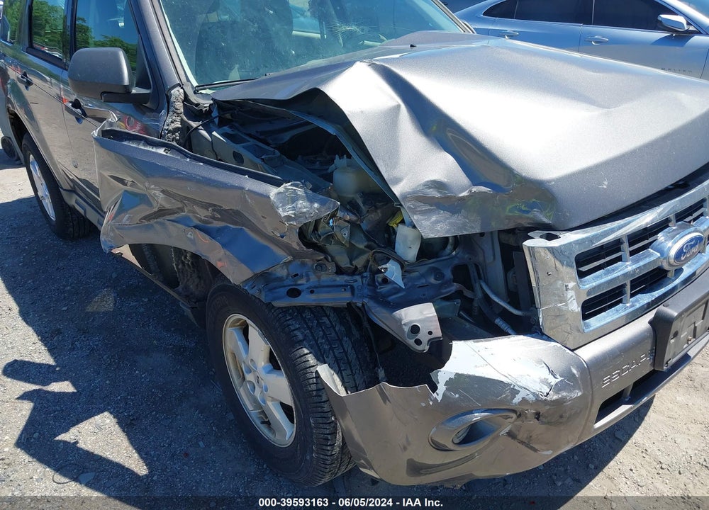 2010 FORD ESCAPE XLS VIN: 1FMCU9C77AKC64185