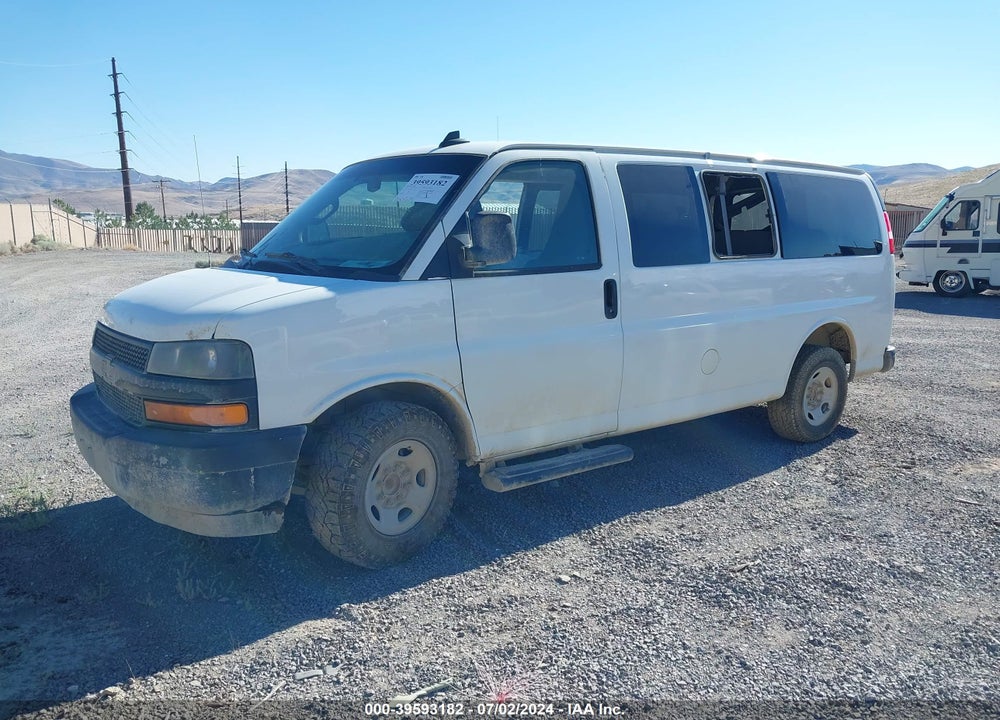 2020 CHEVROLET EXPRESS PASSENGER RWD 2500 REGULAR WHEELBASE LS VIN: 1GAWGEFG4L1174832