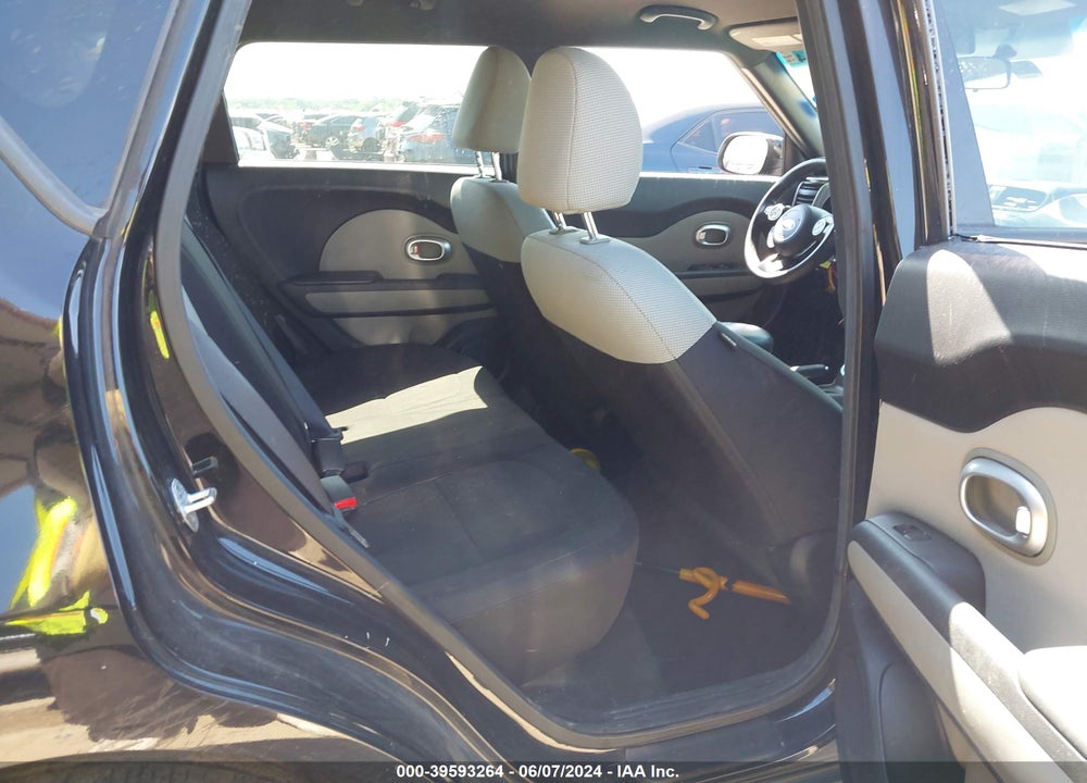 2015 KIA SOUL VIN: KNDJN2A24F7786595