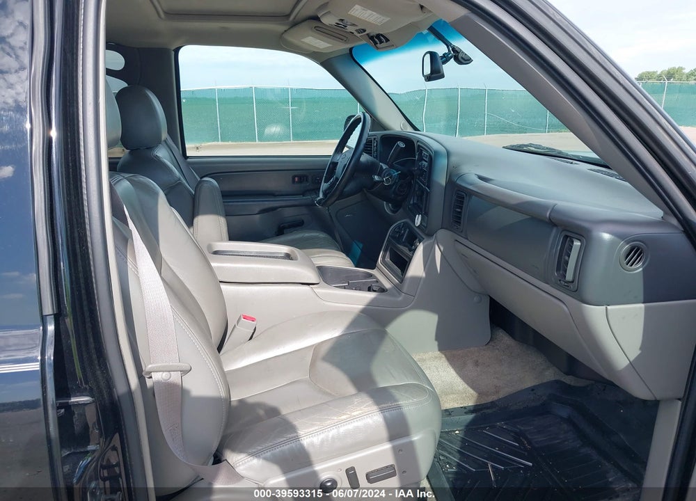 2003 CHEVROLET SUBURBAN 1500 Z71 VIN: 3GNFK16Z13G282219