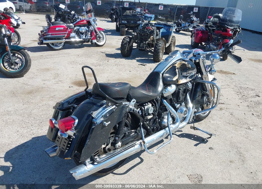 2021 HARLEY-DAVIDSON FLHR VIN: 1HD1FBC15MB665844