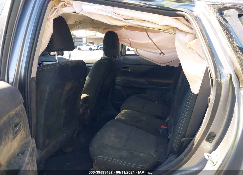 2017 MITSUBISHI OUTLANDER ES VIN: JA4AZ2A33HZ056742