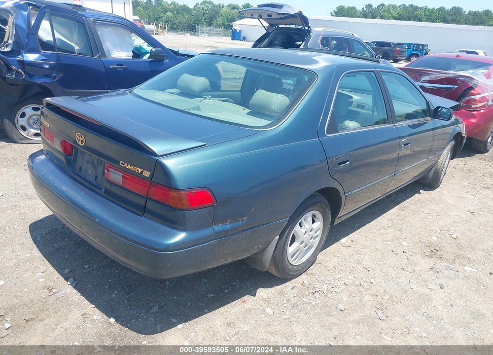 1997 TOYOTA CAMRY LE VIN: 4T1BG22K2VU078337