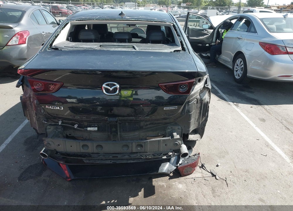 2019 MAZDA 3 PREFERRED PACKAGE VIN: 3MZBPADL9KM106071