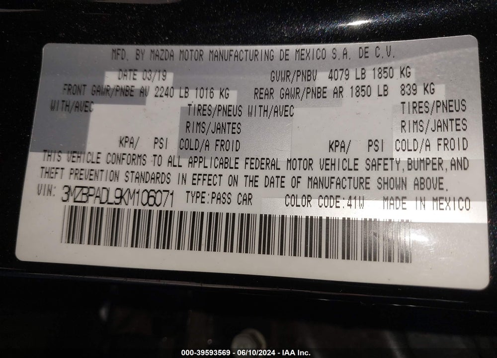2019 MAZDA 3 PREFERRED PACKAGE VIN: 3MZBPADL9KM106071