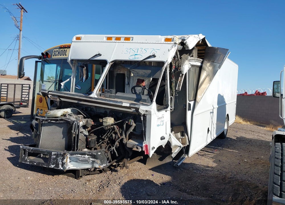 2008 FREIGHTLINER CHASSIS M LINE WALK-IN VAN VIN: 4UZAARDU78CZ58500