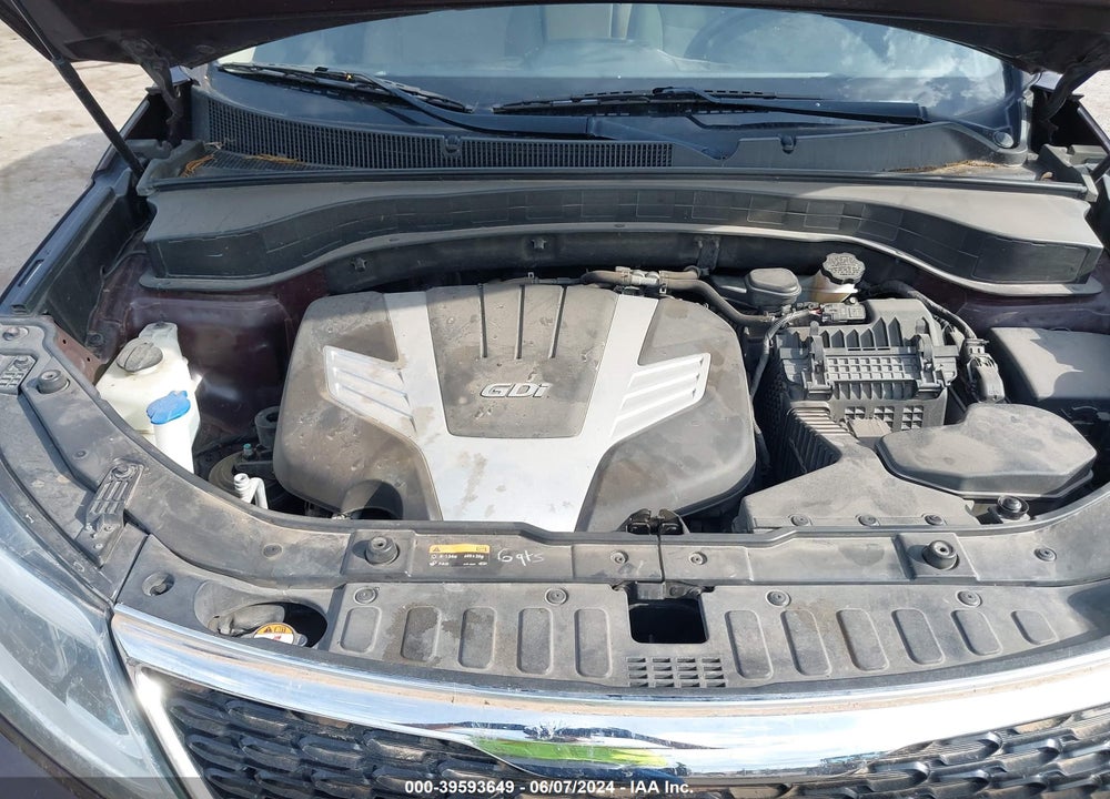 2015 KIA SORENTO LX V6 VIN: 5XYKT4A75FG593456