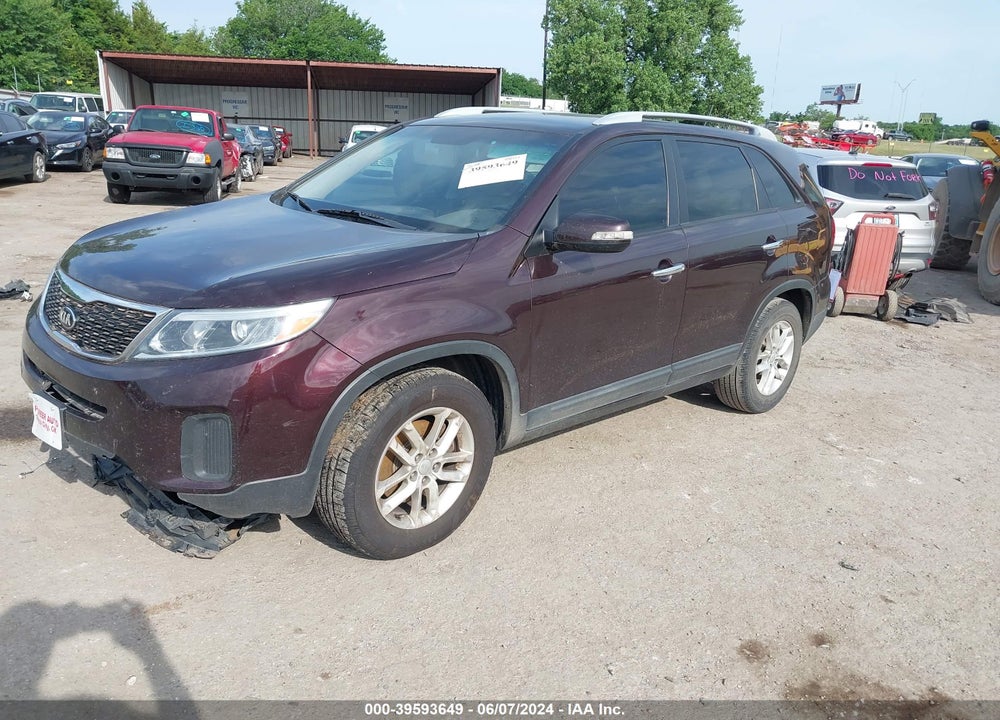 2015 KIA SORENTO LX V6 VIN: 5XYKT4A75FG593456