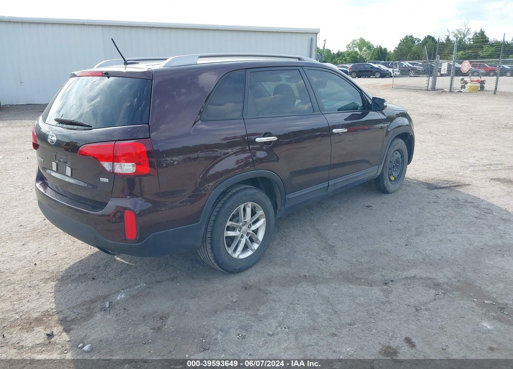 2015 KIA SORENTO LX V6 VIN: 5XYKT4A75FG593456