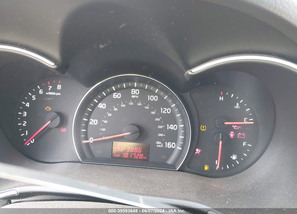 2015 KIA SORENTO LX V6 VIN: 5XYKT4A75FG593456