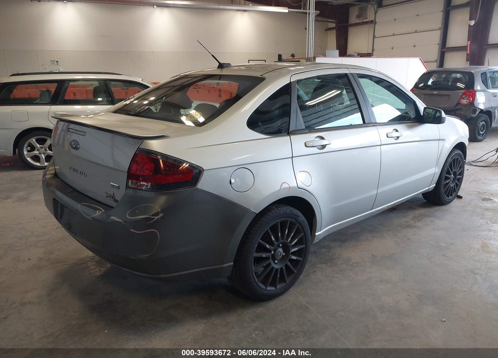 2011 FORD FOCUS SES VIN: 1FAHP3GN3BW102013
