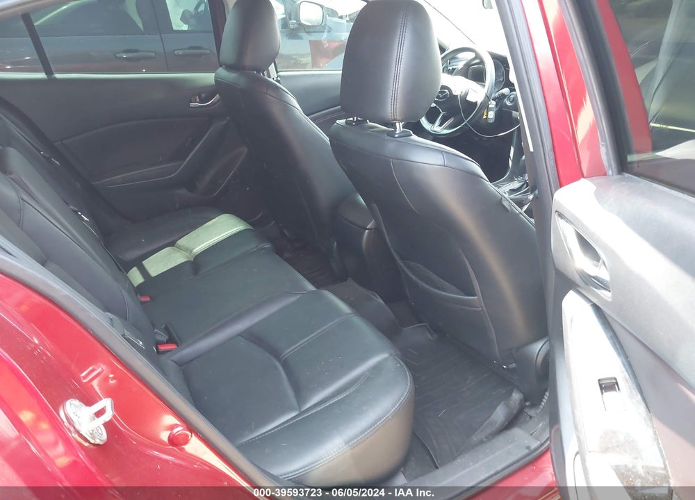 2018 MAZDA 3 TOURING VIN: 3MZBN1L38JM189238