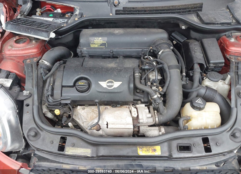 2012 MINI COOPER S VIN: WMWSV3C5XCT386624