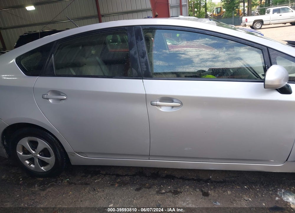 2015 TOYOTA PRIUS TWO VIN: JTDKN3DU0F0438678