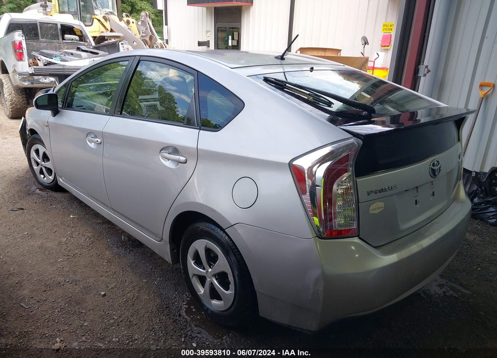 2015 TOYOTA PRIUS TWO VIN: JTDKN3DU0F0438678