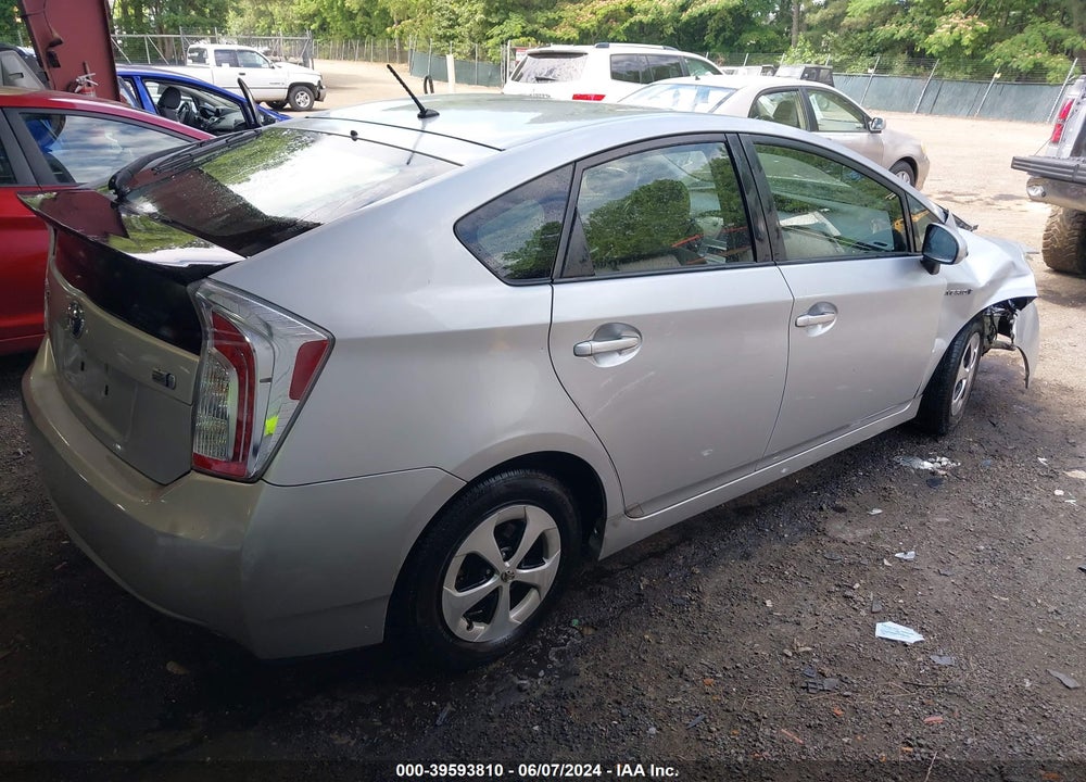 2015 TOYOTA PRIUS TWO VIN: JTDKN3DU0F0438678