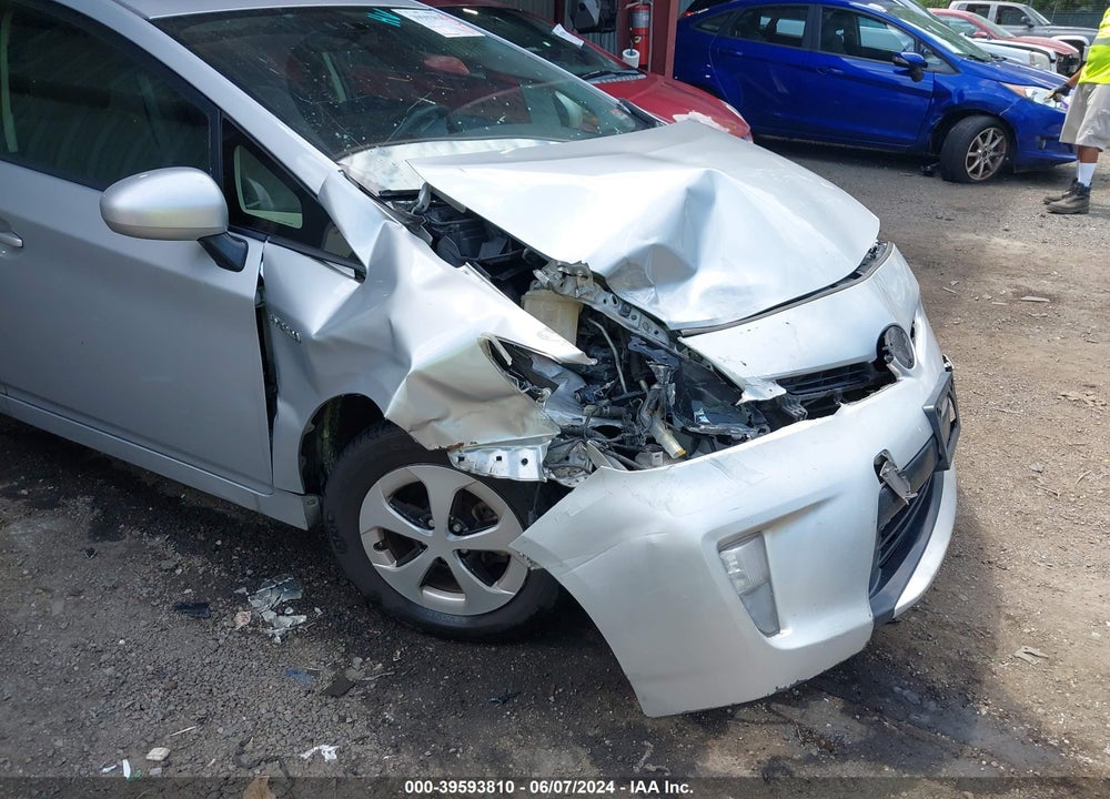2015 TOYOTA PRIUS TWO VIN: JTDKN3DU0F0438678