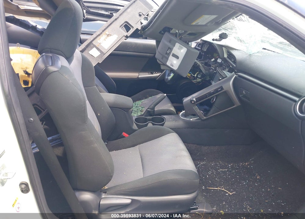 2014 SCION TC VIN: JTKJF5C70E3069004
