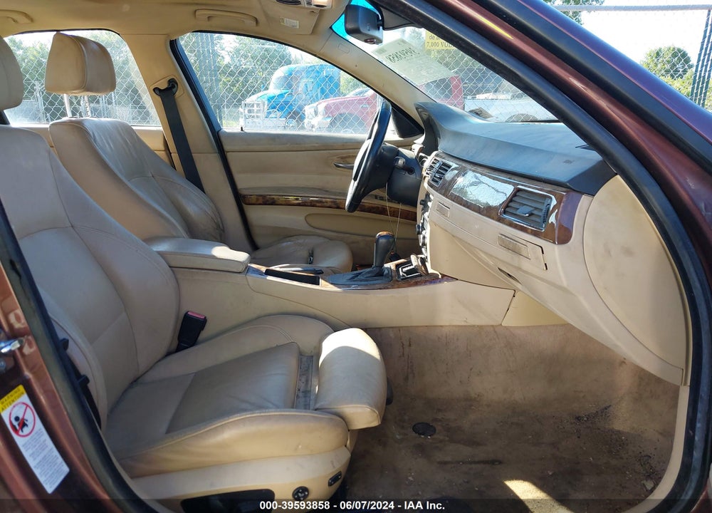 2007 BMW 328I VIN: WBAVA37577NE29378